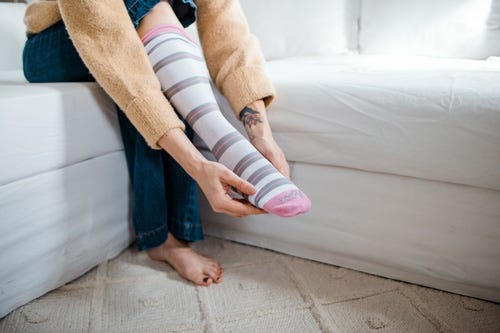 How To Put On Maternity Compression Socks