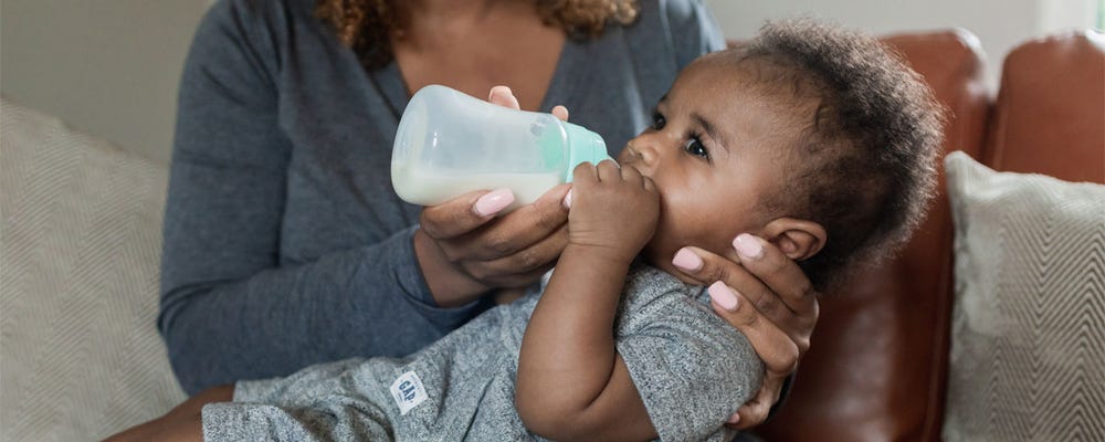 can-you-mix-breast-milk-with-baby-formula