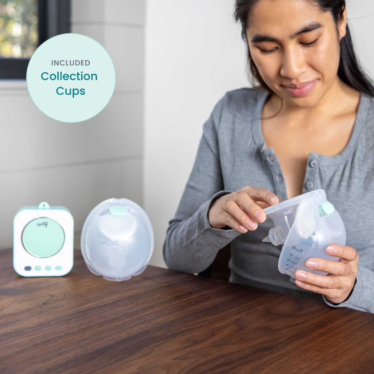 Motif Roam™ Breast Pump With Breast Milk Collection Cups 