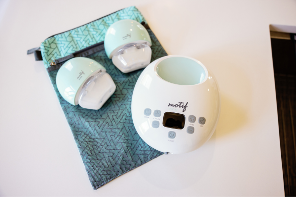 Motif Luna Double Electric Breast Pump with Wet-Dry Bag, Lactation